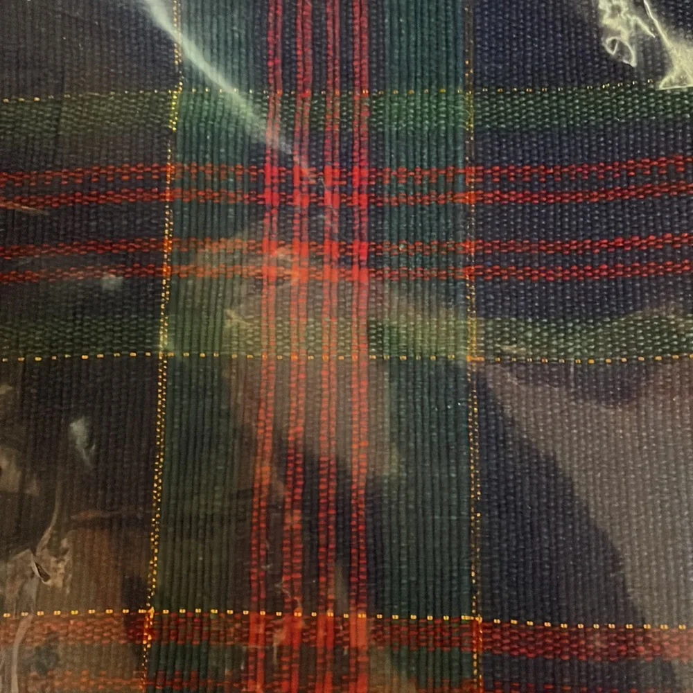 4Placemats/4Napkins - Picture 3 of 4